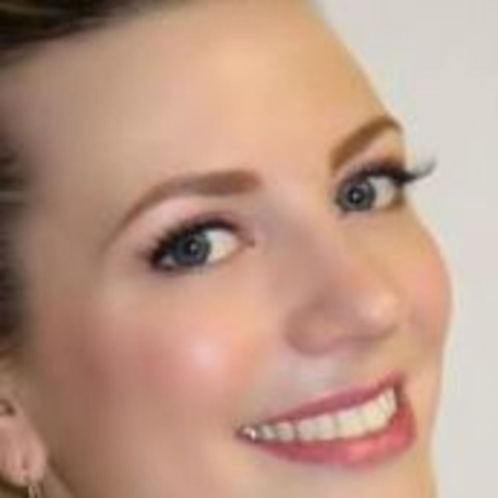 Meet your Posher, Lydia